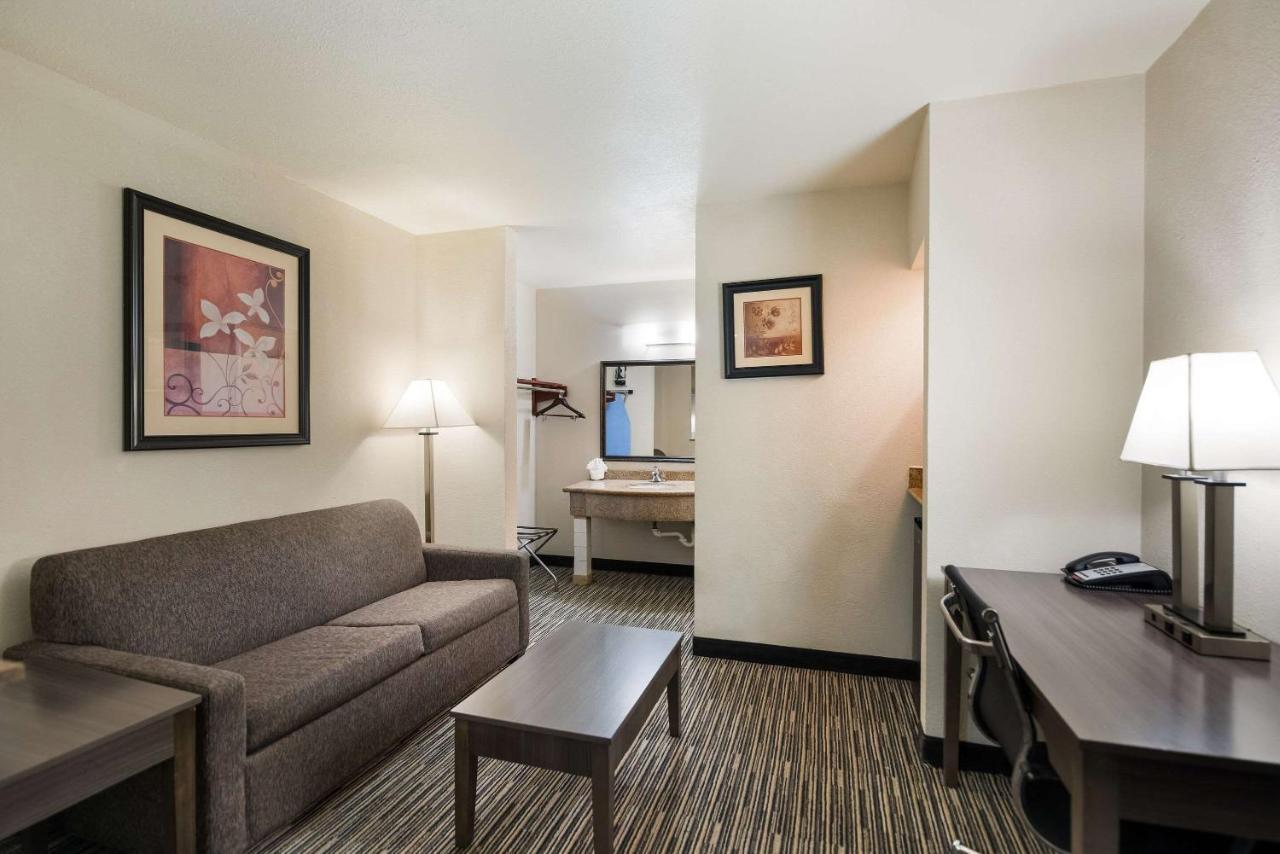 Quality Inn & Suites Lufkin Kültér fotó