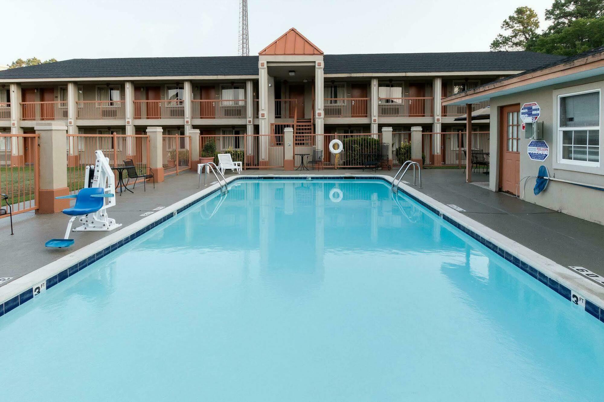 Quality Inn & Suites Lufkin Kültér fotó